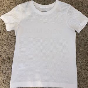 LULULEMON TOP